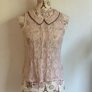 Small Floral cream/ tan/ off pink top